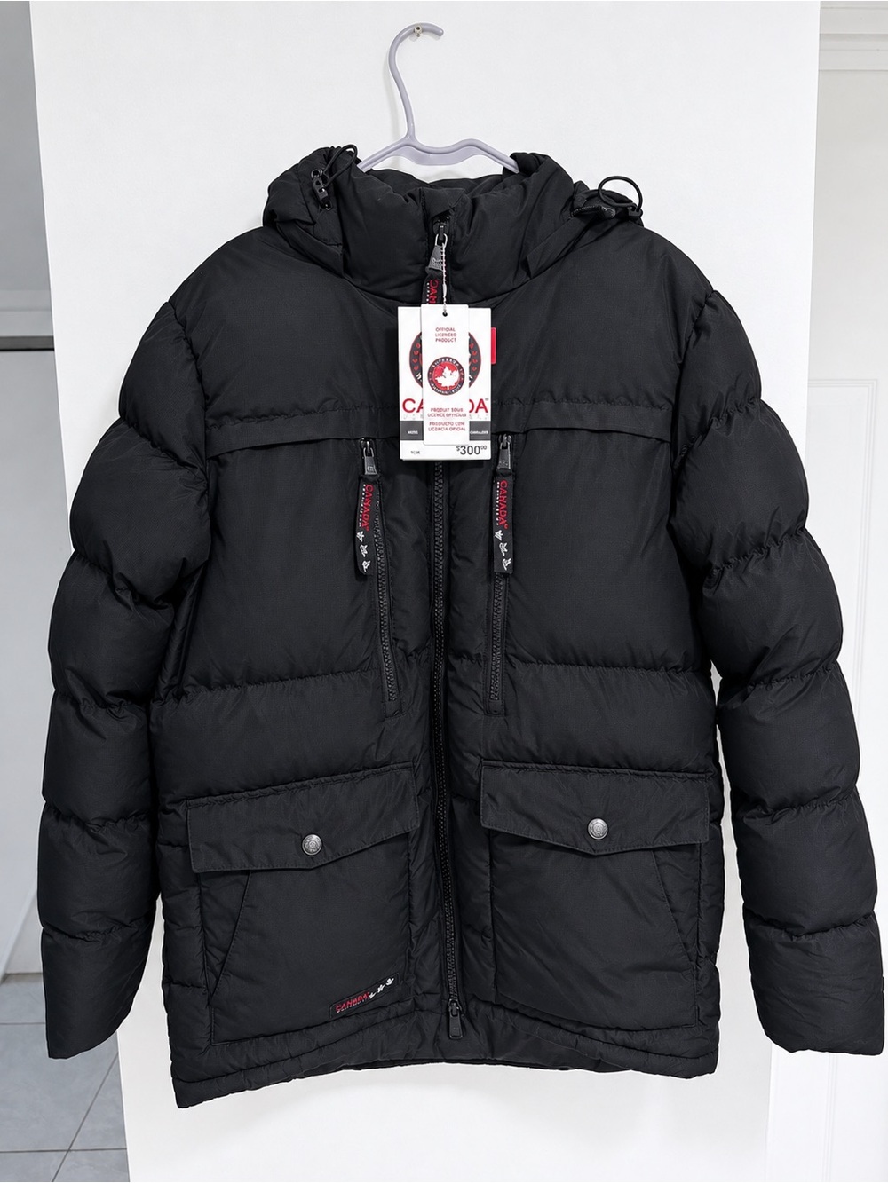 Canada Goose Black Men's Down Puffer Jacket with Hood